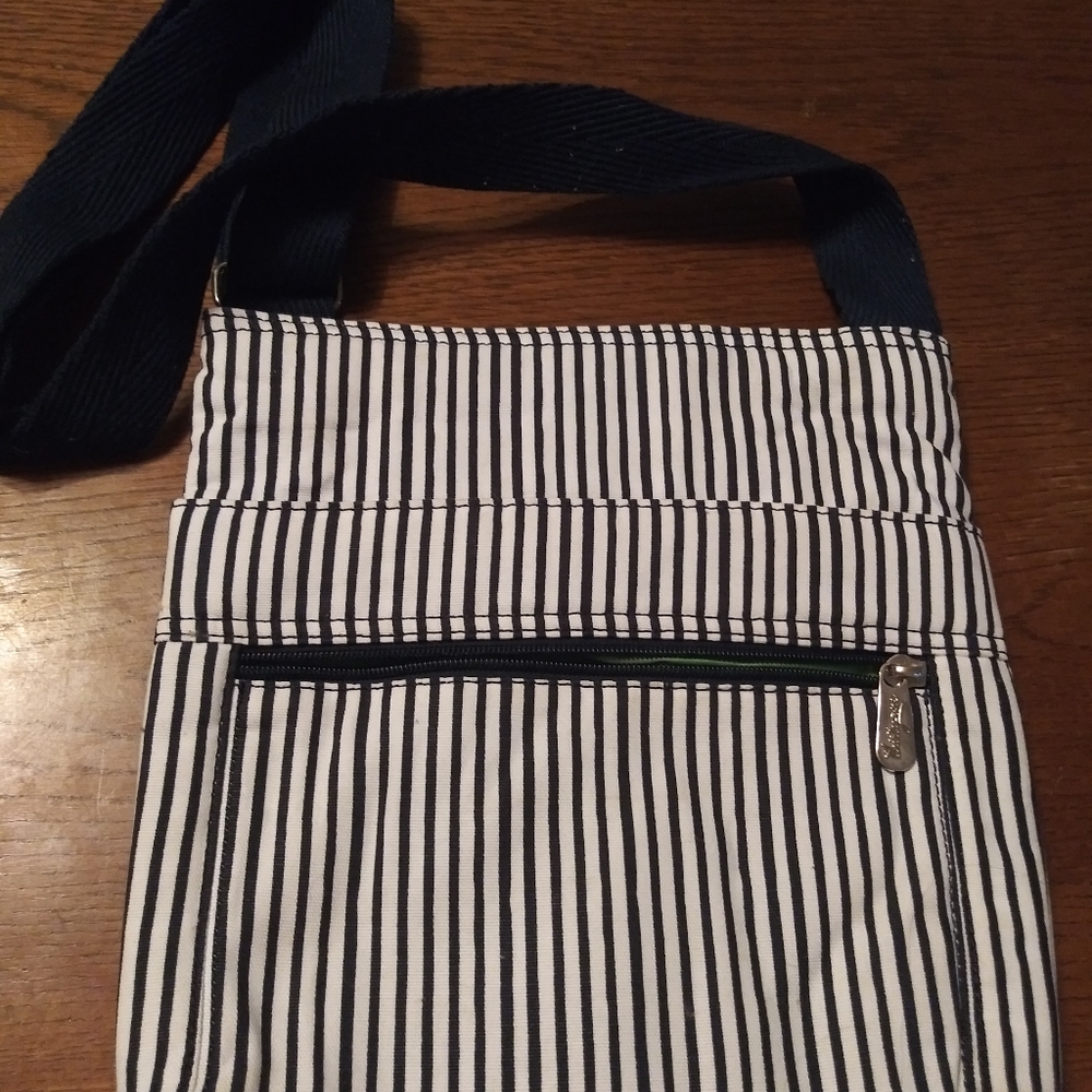 Thirty one cross body purse